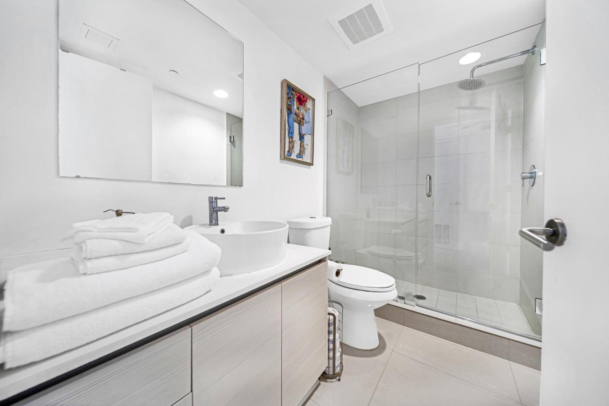 Resort-Style Living With Direct Ocean Views - 3Br Beauty Hallandale Beach Exterior photo