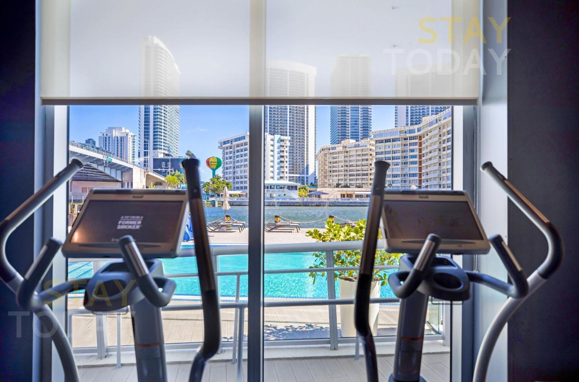 Resort-Style Living With Direct Ocean Views - 3Br Beauty Hallandale Beach Exterior photo