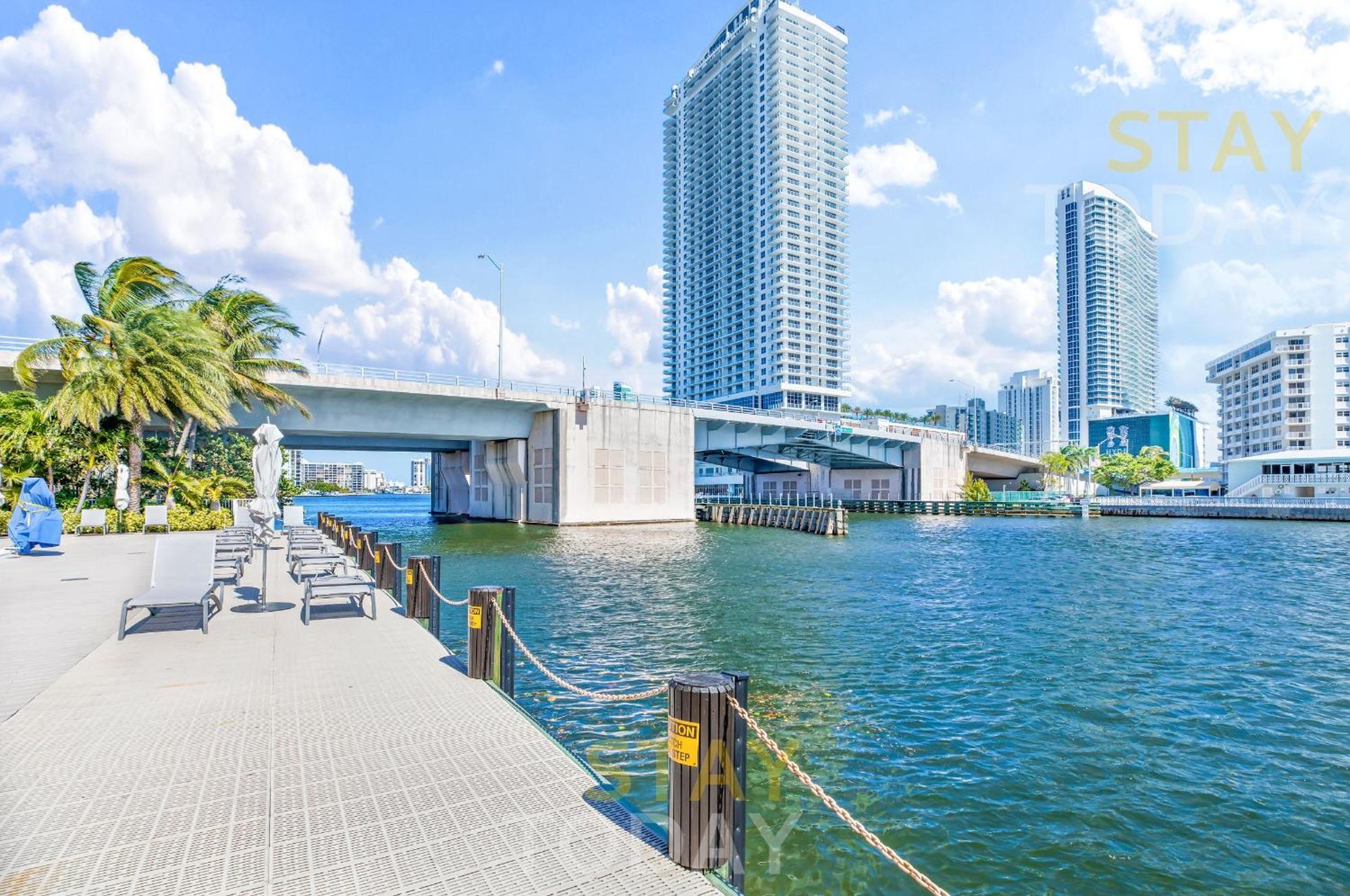 Resort-Style Living With Direct Ocean Views - 3Br Beauty Hallandale Beach Exterior photo
